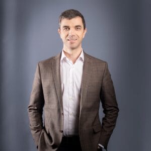 Professional portrait of Frank Schneider, expert in strategic consulting and crisis management at Beaver IT.